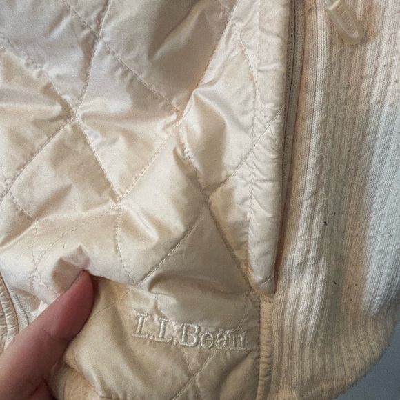 L.L. Bean Women's Beige Quilted Vest - Picture 2 of 4